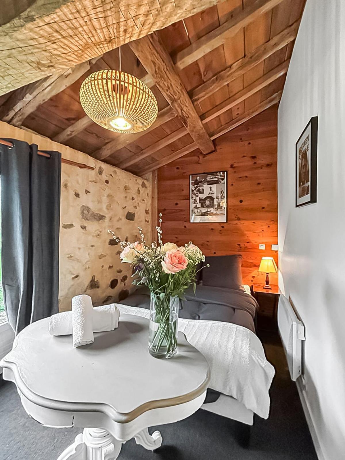 Le Clos Des Ecorcins - Terrasse - Parking Prive Saint-Amand-sur-Sevre Zewnętrze zdjęcie