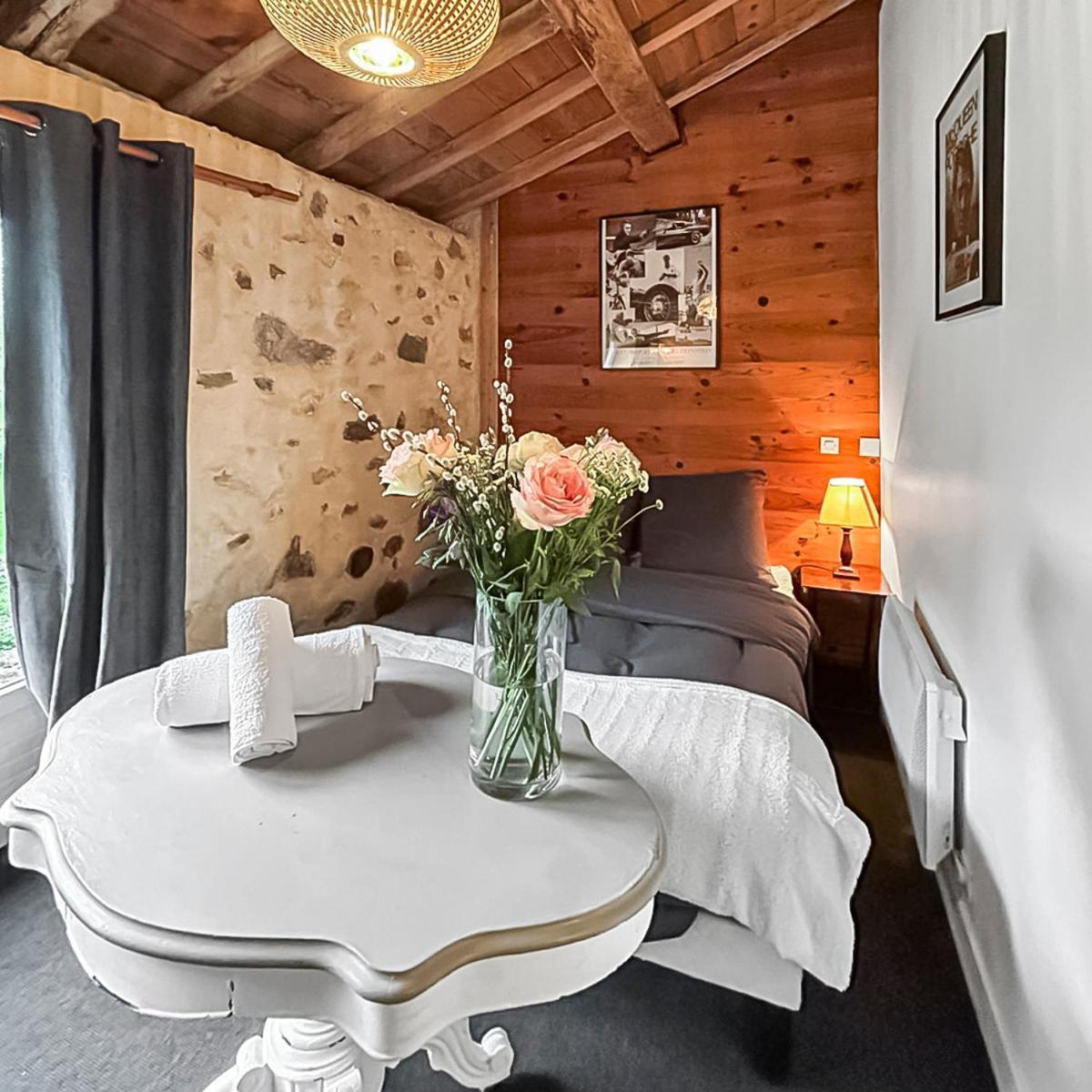 Le Clos Des Ecorcins - Terrasse - Parking Prive Saint-Amand-sur-Sevre Zewnętrze zdjęcie